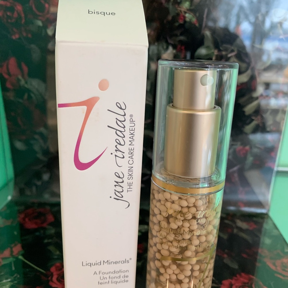 JANE IREDALE Liquid Minerals Foundation